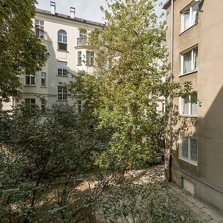 P&o Dmochowskiego Apartment
